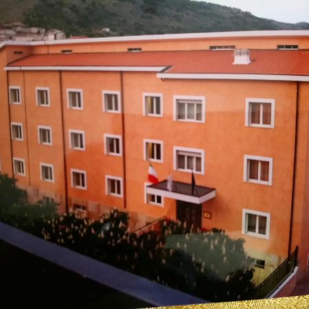 Hotel casapaceebene San Giovanni Rotondo Exterior foto