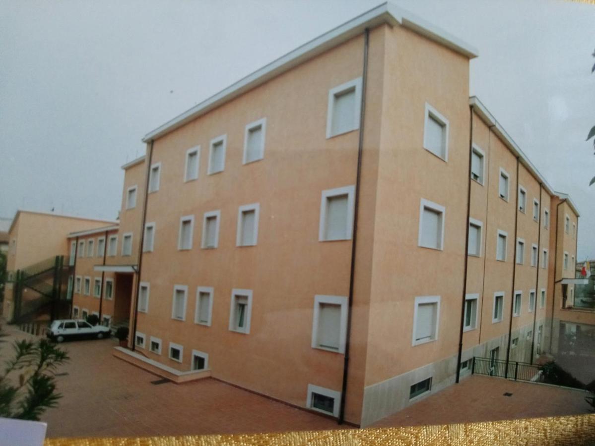 Hotel casapaceebene San Giovanni Rotondo Exterior foto