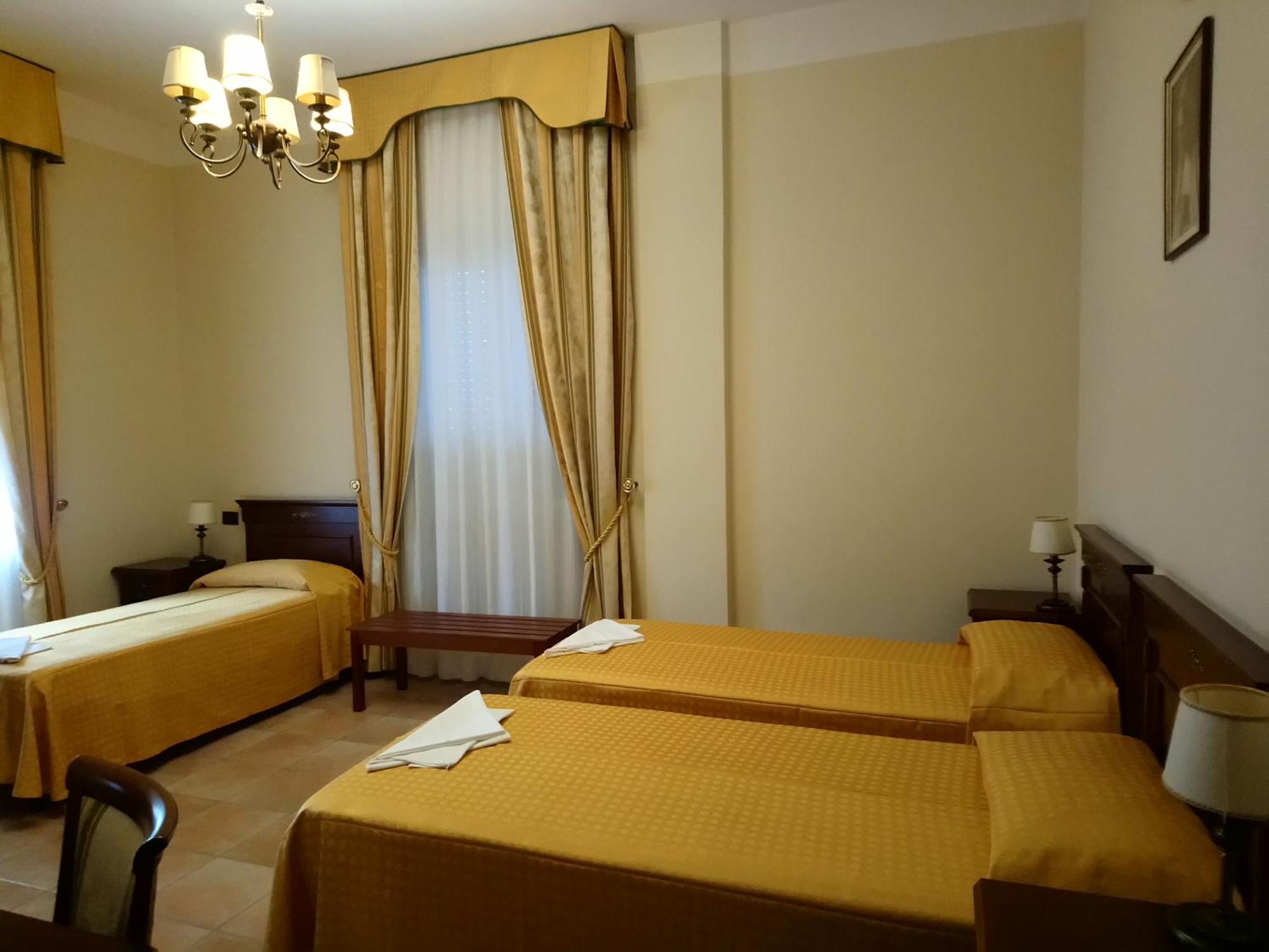 Hotel casapaceebene San Giovanni Rotondo Exterior foto