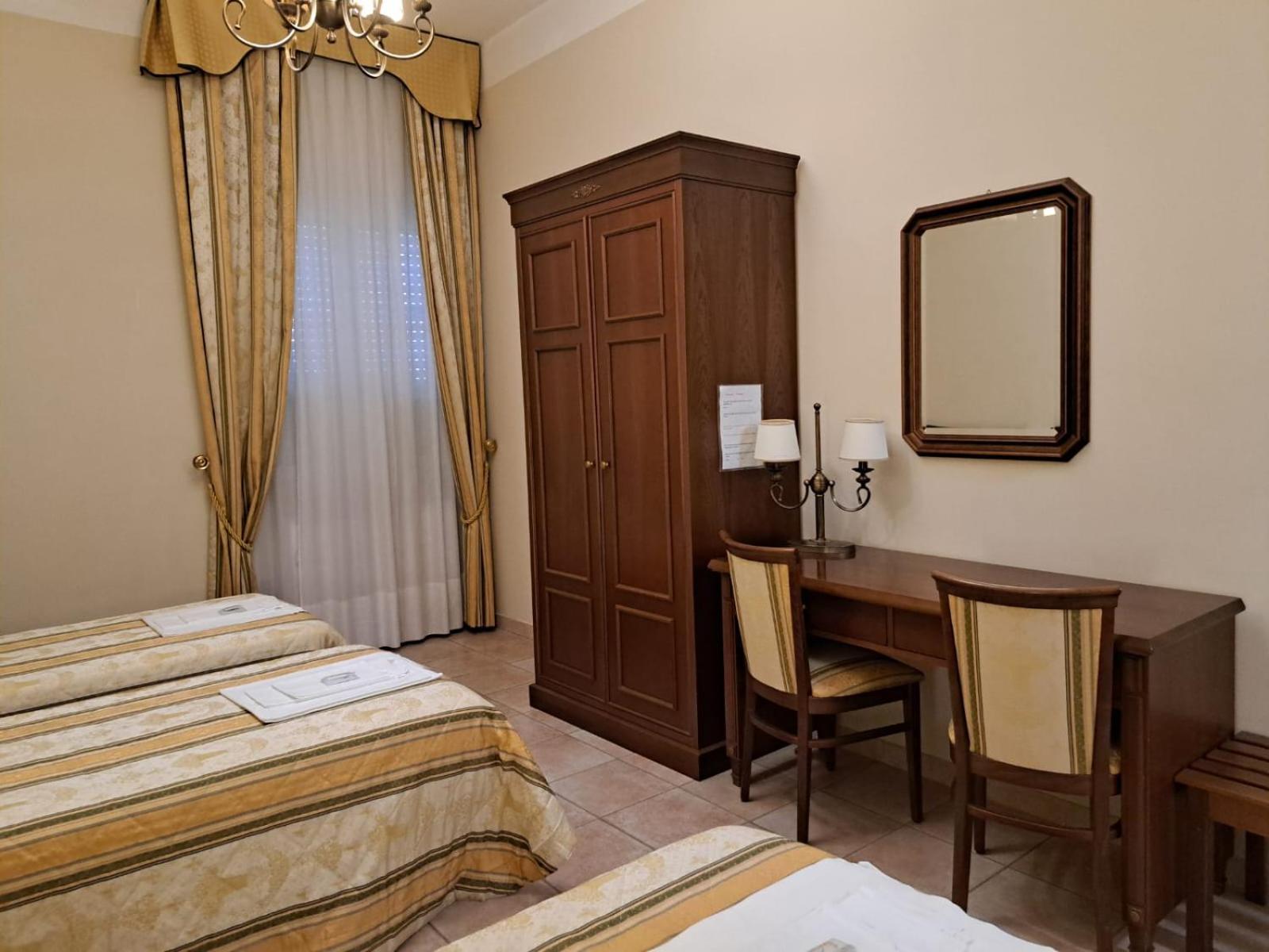 Hotel casapaceebene San Giovanni Rotondo Exterior foto