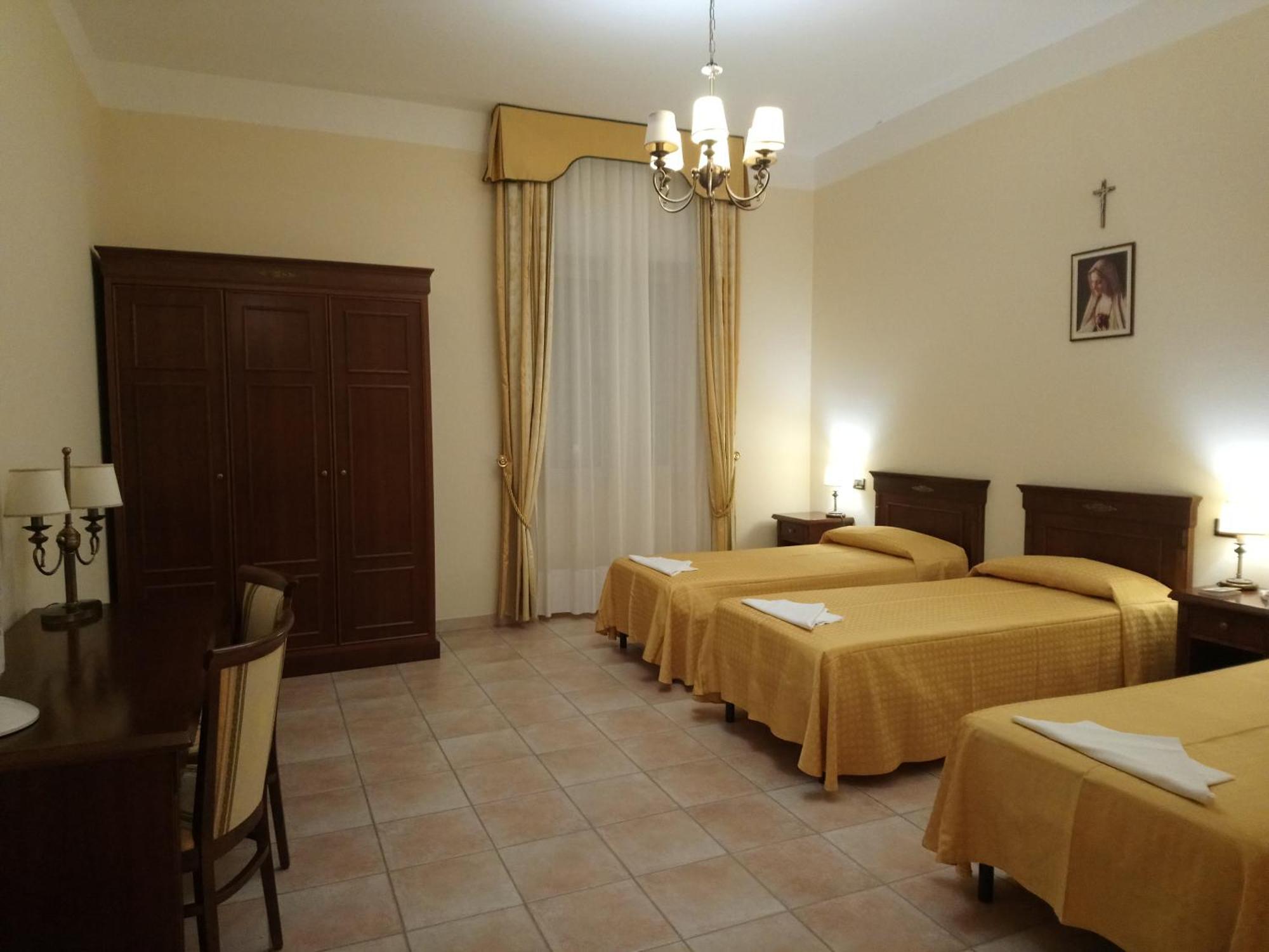 Hotel casapaceebene San Giovanni Rotondo Exterior foto